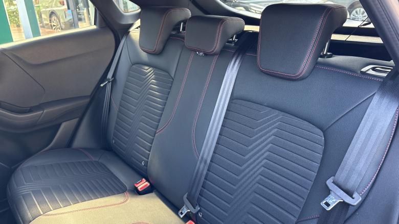 Ford Puma 1.0 EcoBoost Hybrid mHEV 155 ST-Line X 5dr Petrol Hatchback